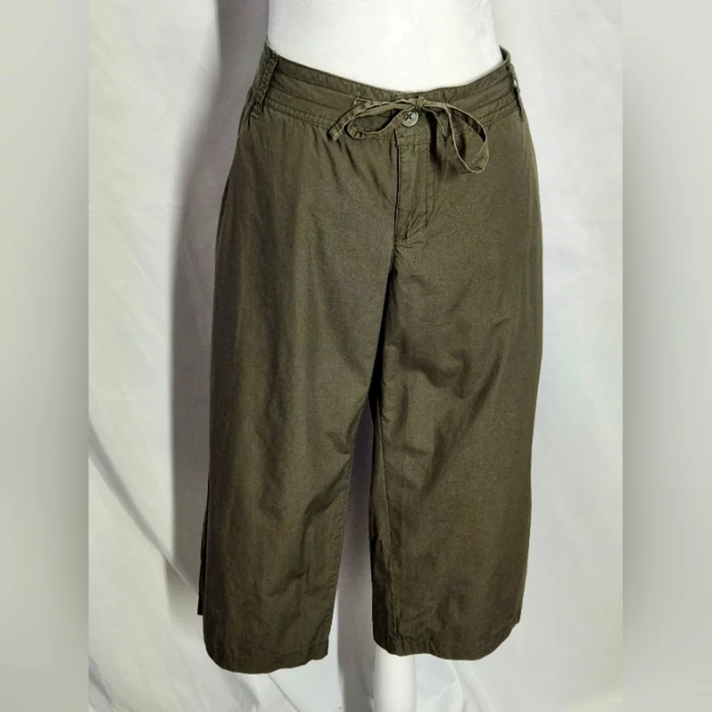 Mossimo Supply Co. Brand size 11 lowest rise crop capri - Picture 1 of 4